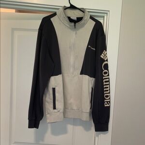 Columbia Black and Cream Zip-Up Jacket